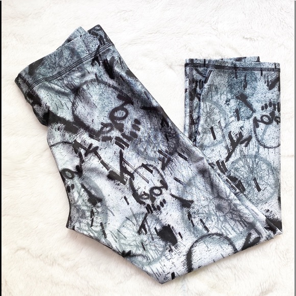 SoulCycle Gray Limited Edition Activewear Leggings - Picture 6 of 6